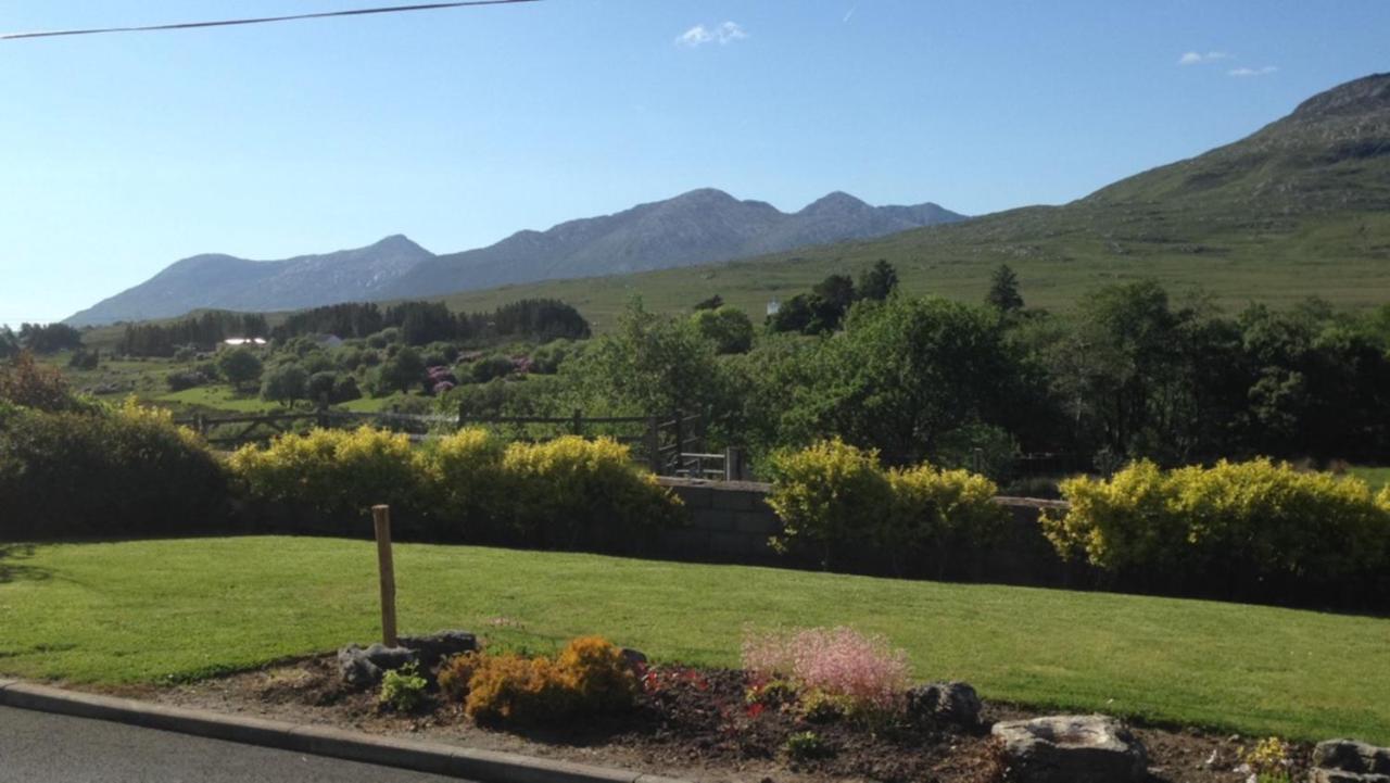 Bed and Breakfast Railway View - Connemara Recess Exterior foto